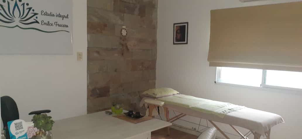 Sala de terapias y masajes en Estudio Integral Emilce Fracaro